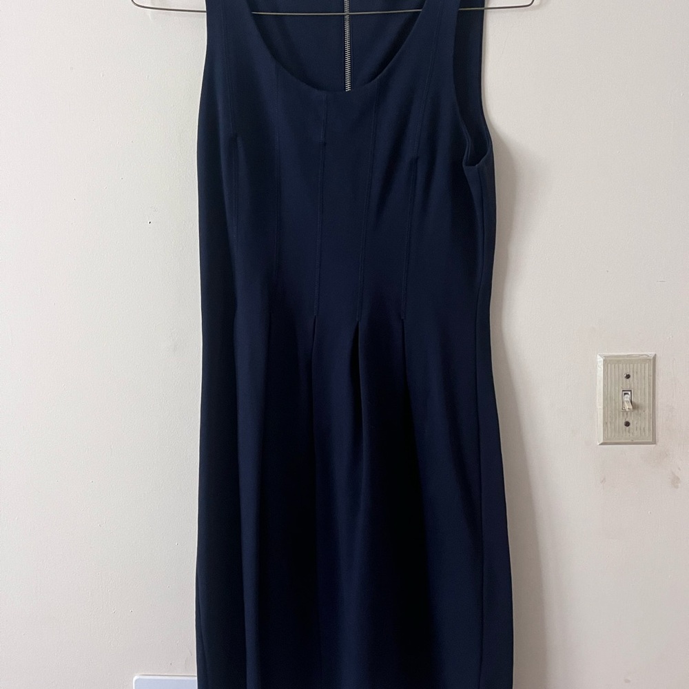 Elegant Navy Blue Sleeveless Dress